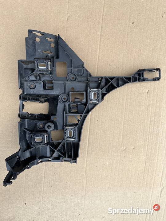 MERCEDES W206 ŚLIZG ZDERZAKA LEWY TYŁ Międzychód