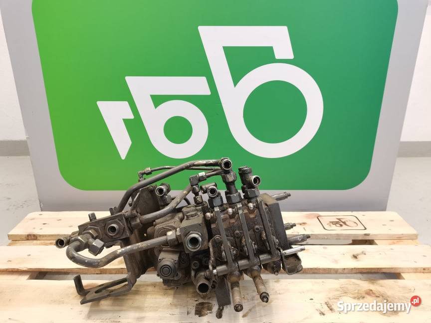 Sekcja rozdzielacza Fendt 824 Favorit sprzedam