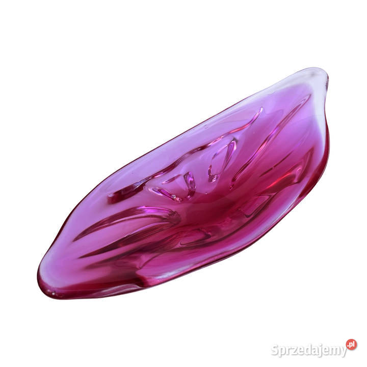 Różowa patera proj J Hospodka Chribska Sklarna