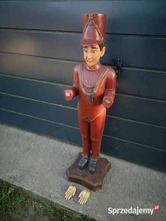 Drewniana statua figurka lokaja Aleksandrów Łódzki