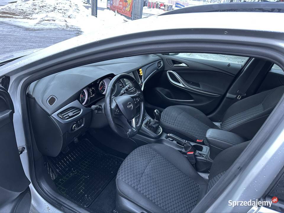 Sprzedam astra k 2019 16cdti idealny stan Mława