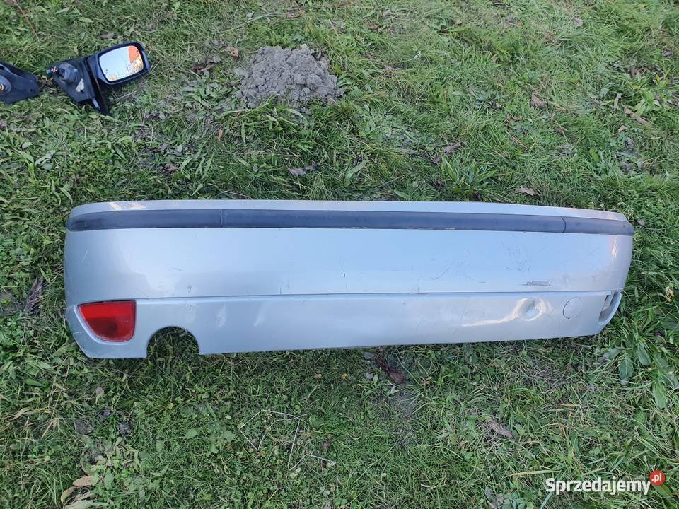 Zderzak tylny tył Ford Focus mk1 hatchback 9804 Zderzaki małopolskie