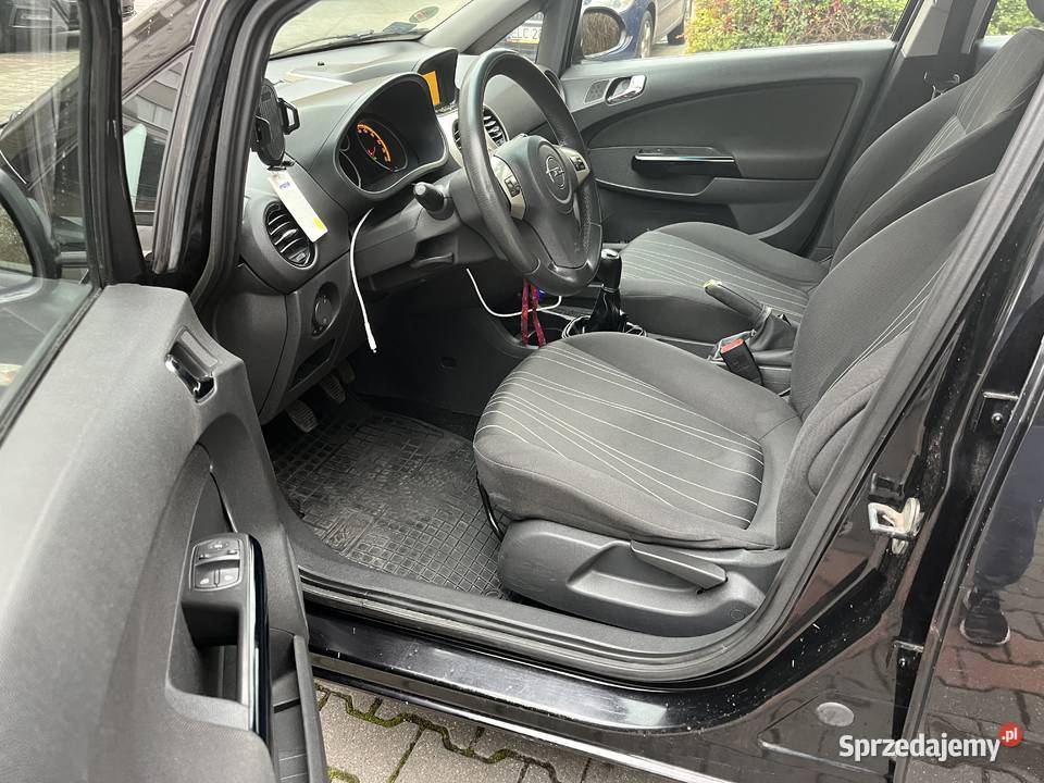 Opel Corsa D 14 benzyna