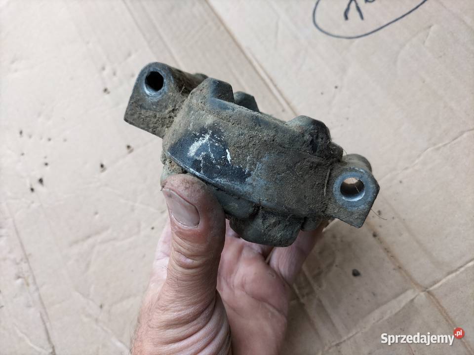Audi 80 B3 B4 Poduszka skrzyni Kamień-Kolonia