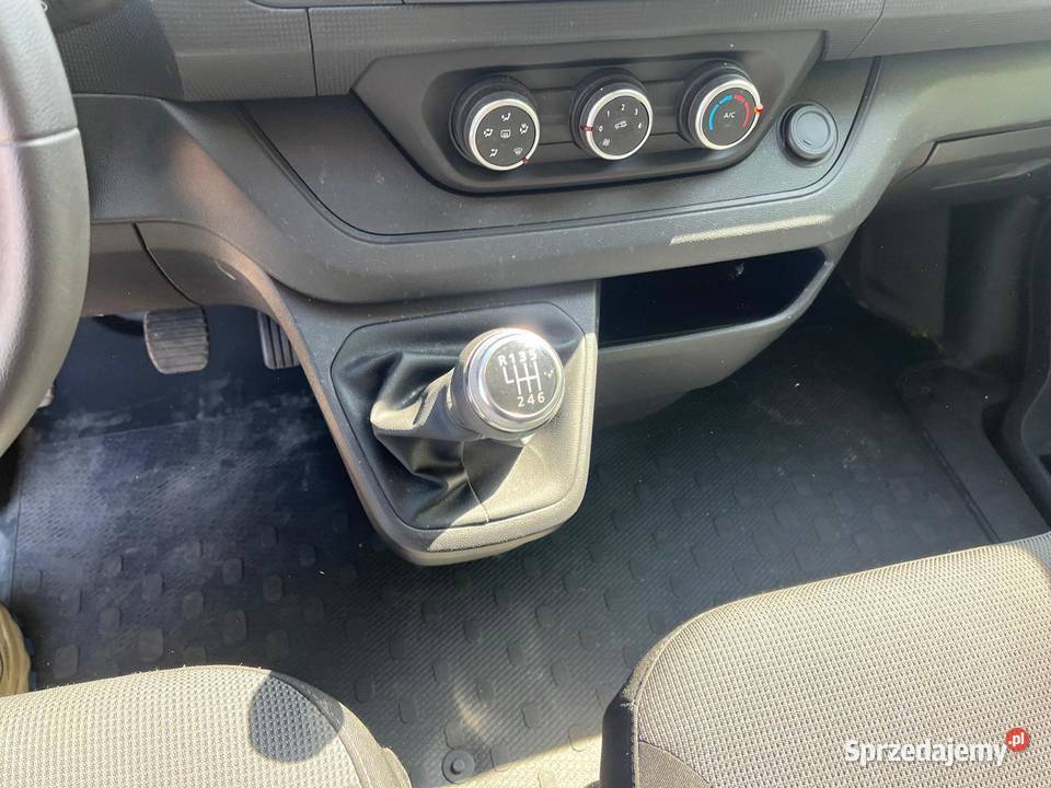 RENAULT Trafic III 20 DCi 130 HC152 furgon podkarpackie Przemyśl