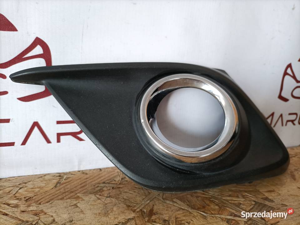 MAZDA 3 III BM 13 KRATKA RAMKA HALOGENU LEWY osobowe wielkopolskie sprzedam