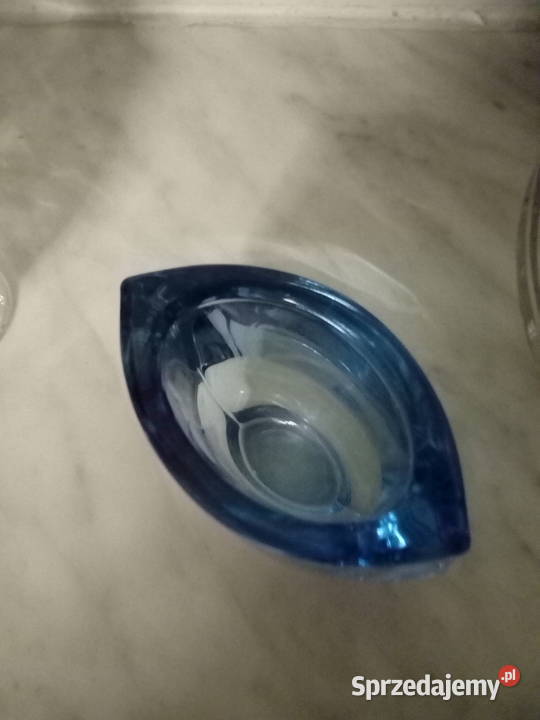 Wazonik Franciszek Vizner niebieski Czechy Choszczno