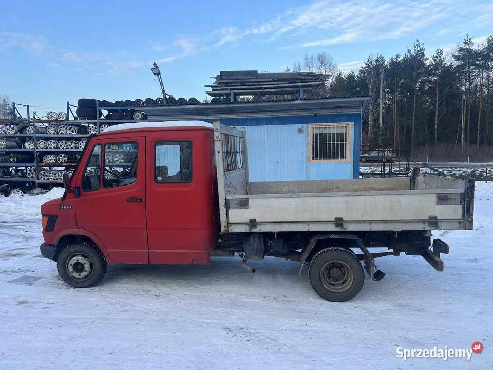 Mercedes T1 410D wywrot dubelkabina Samochody dostawcze Gromada