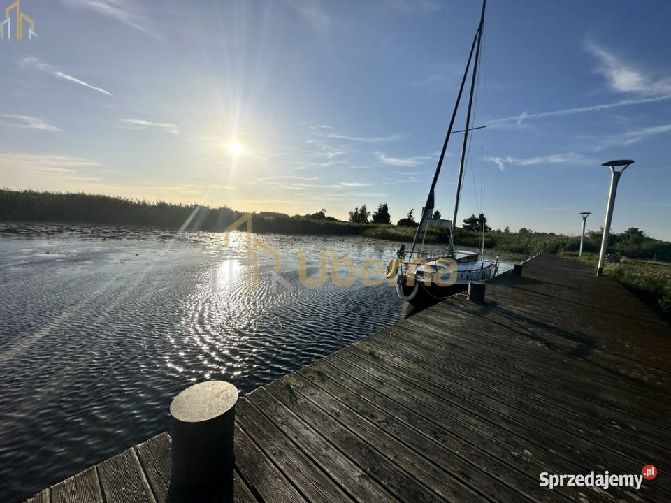 Dom i garaż wodą światłowód cegła Gąsierzyno