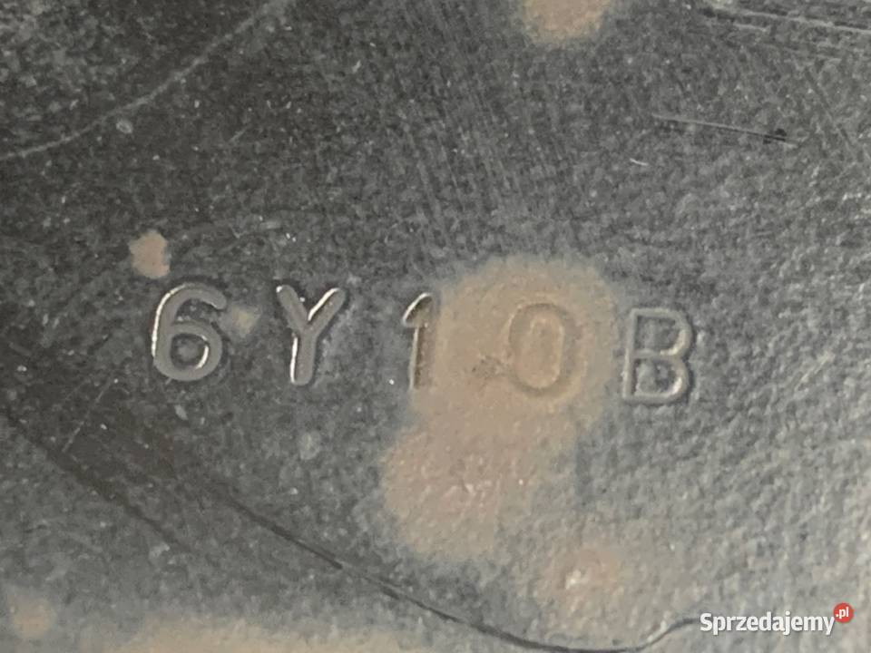 WAHACZ PRAWY PRZÓD TOYOTA CHR Crossover PRZEDNI