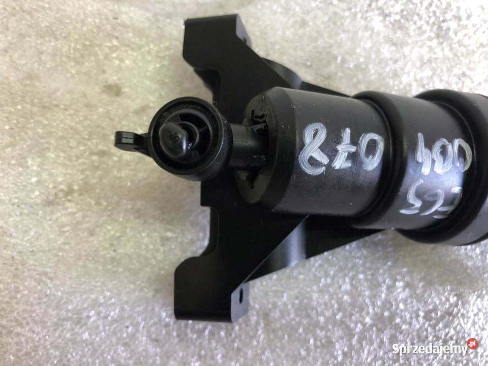 SPRYSKIWCZ LAMPY XENON PRAWY LEWY BMW E65 sprzedam