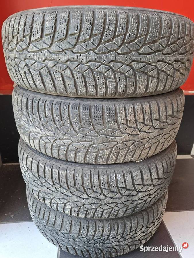 Opony zimowe 1856515 Nokian 4 sztuki