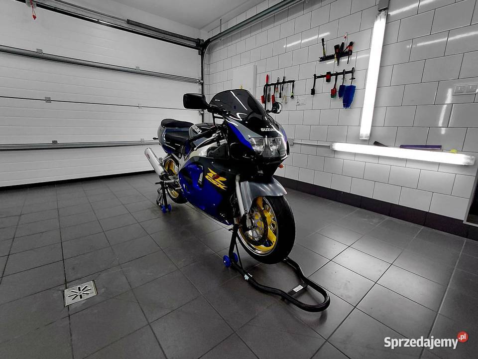Suzuki gsxr 600 kolekcjonerski stan 98KM Suzuki łódzkie Łask