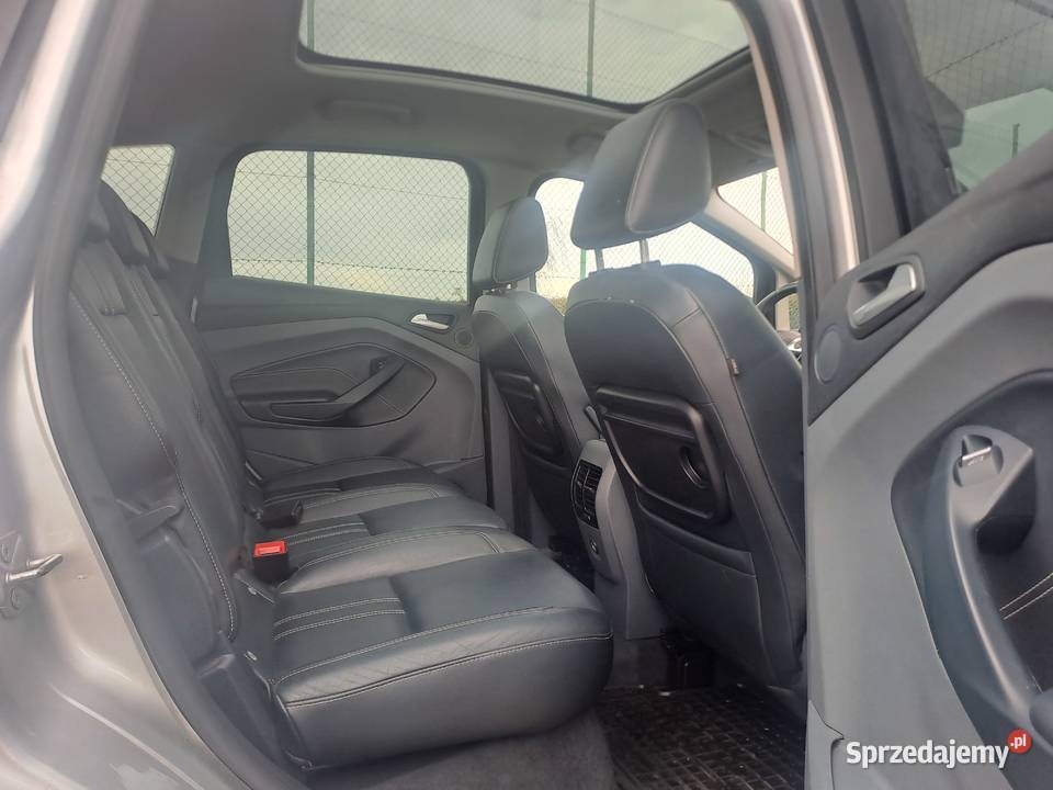 Ford C TitaniumPanoramaXenonCamera Świecie