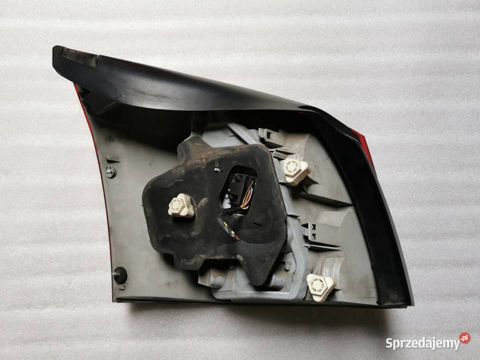 Lampa Prawy Tył Tylna Prawa Opel Signum 13191350