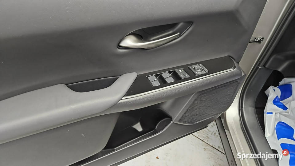 Lexus UX Sport Design 2WD Z Polskiego Salonu lakier metallic Warszawa