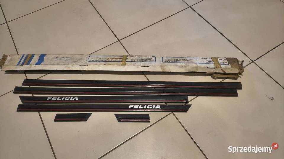 Listwy boczne skoda Felicia osobowe