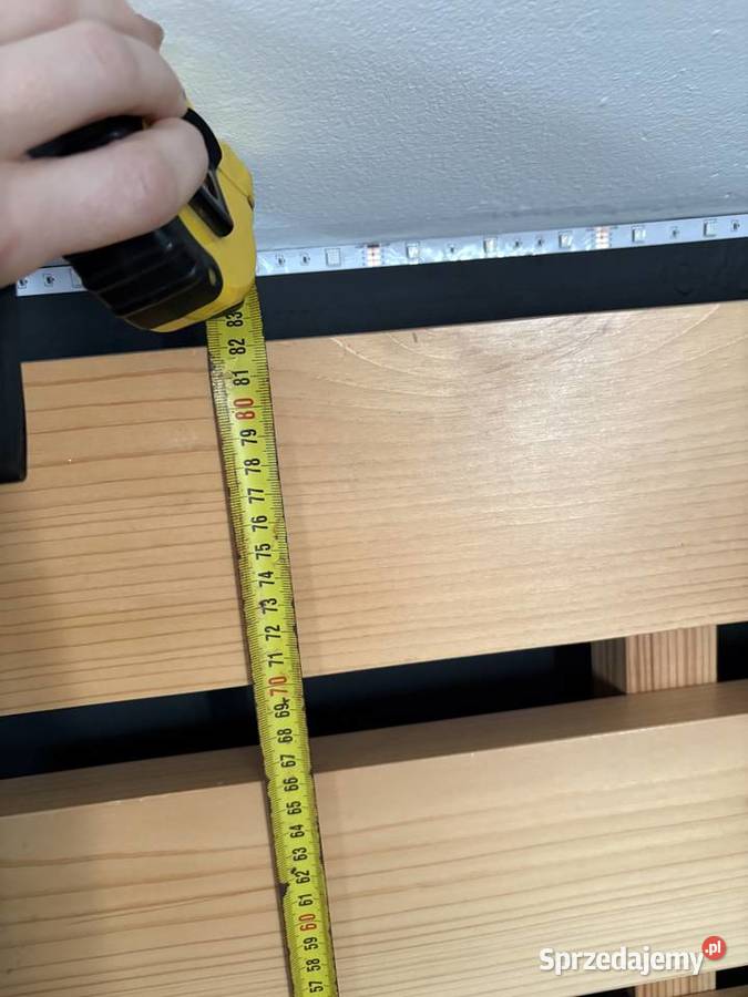 Drewniane łóżko ze stelażem Łóżka Konin