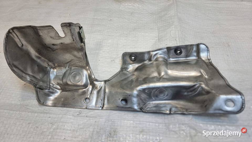 OSLONA TERMICZNA KOLEKTORA FORD FIESTA MK8 15 Podszybia