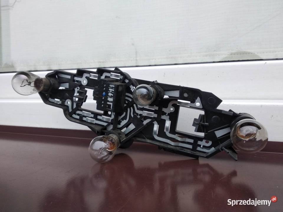 Peugeot 307 HB hatchback przedlift wkład oprawka Sieradz