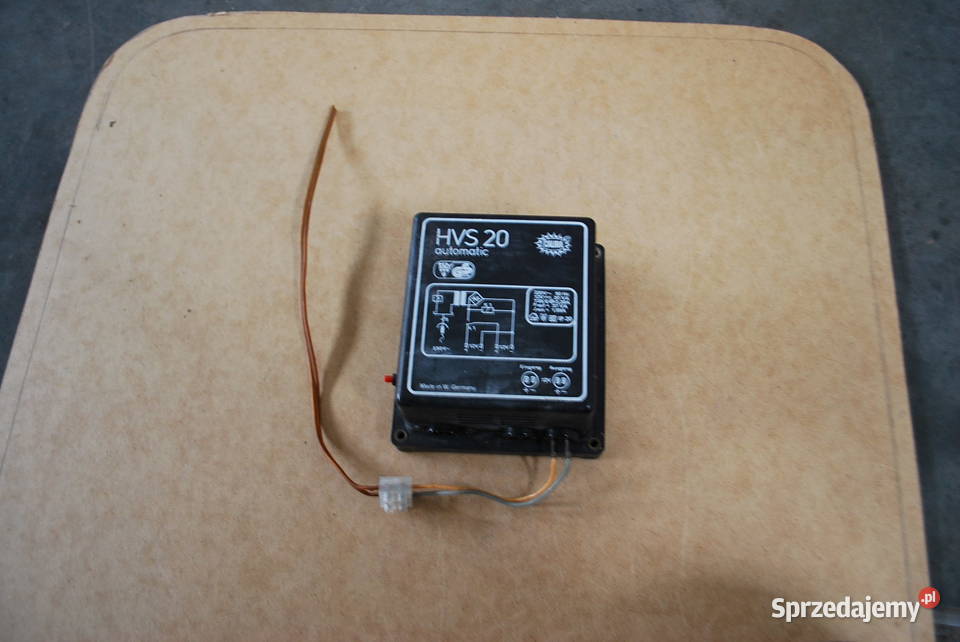 PRZETWORNICAZASILACZ 23012V DO KEMPINGUKAMPERA Motoryzacja