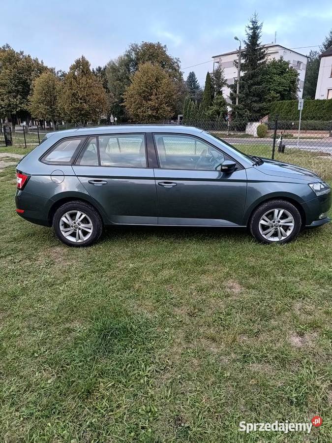 Skoda Fabia 10 tsi z hakiem salon Polska benzyna Lublin sprzedam