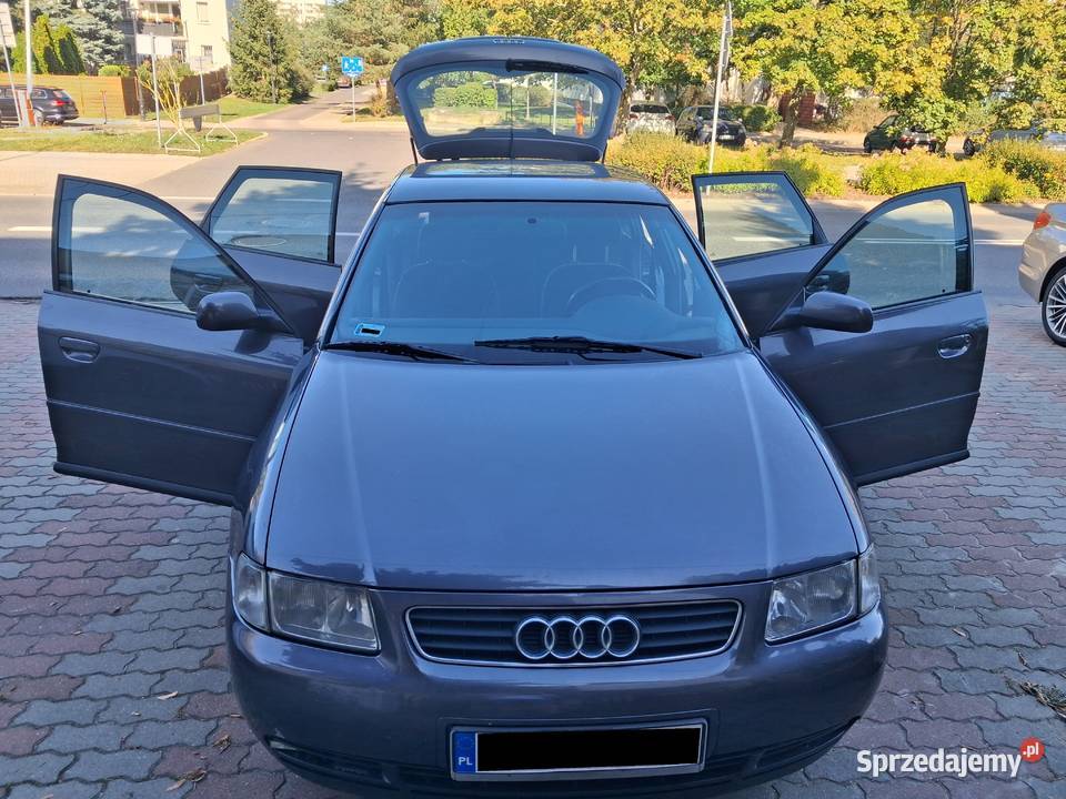 Audi A3 5drzwi UNIKAT PIERWSZY WŁAŚCICIEL elektrochrom. lusterka boczne