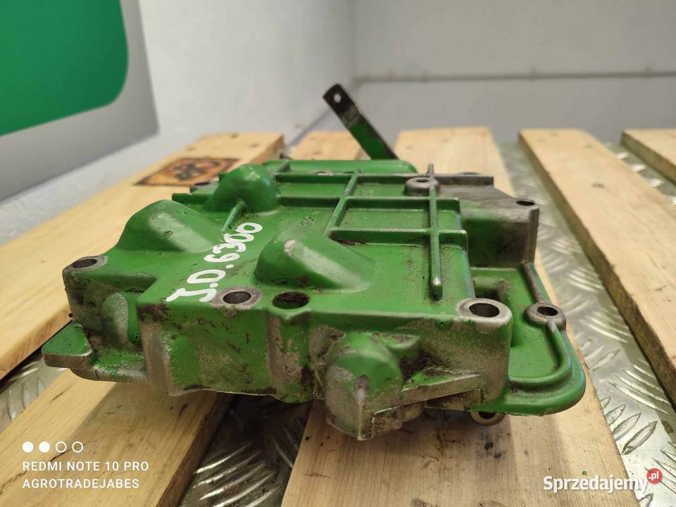 Pokrywa skrzyni biegów John Deere 6300 L76182 Wilkowo