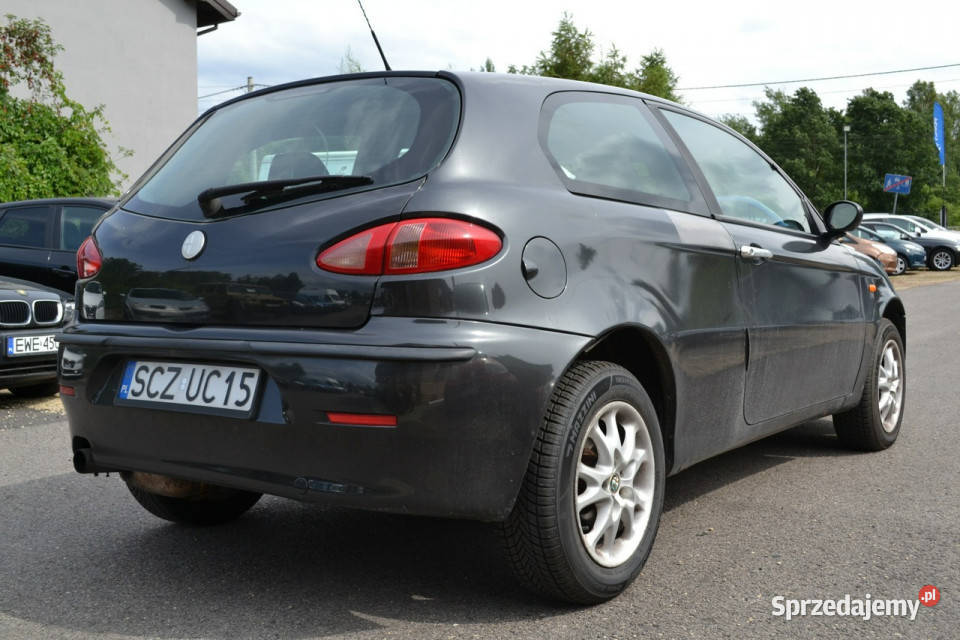 Alfa Romeo 147 Alfa Romeo 147 19JTD Rok produkcji 2004 Częstochowa