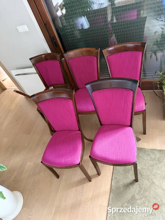Krzesła firmy FAMEG