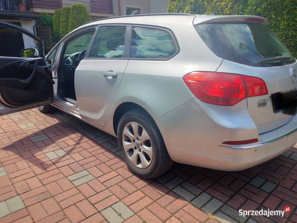 Opel Astra j 16 CDTI 136 EURO6 zadbane auto Kraków sprzedam