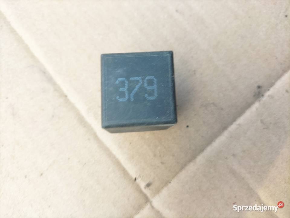 PRZEKAŹNIK 379 8L0955531 Kamień-Kolonia