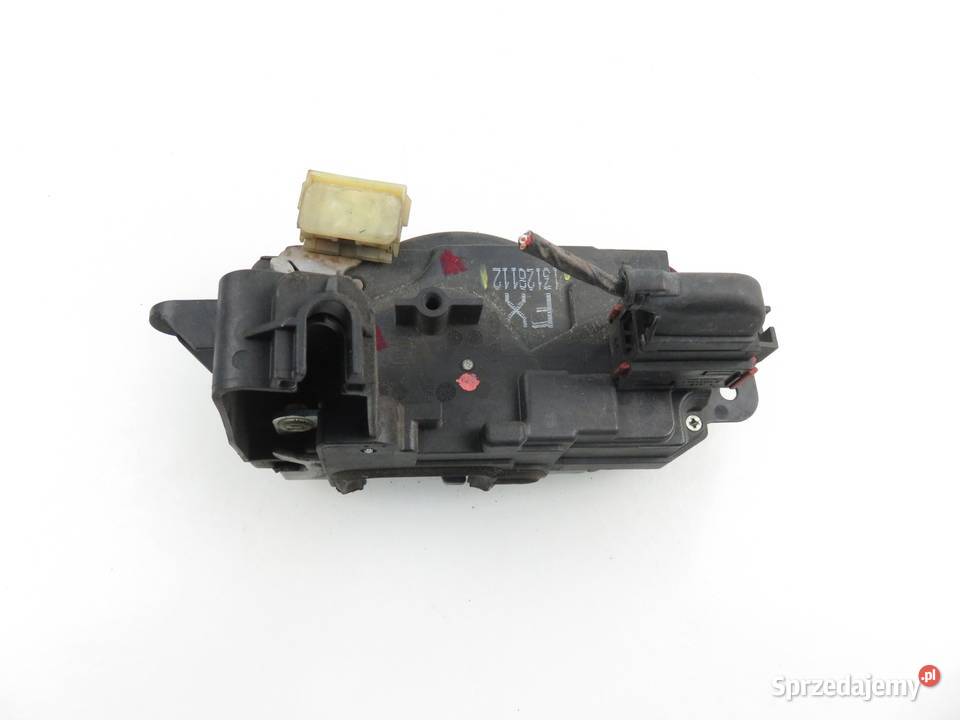 ZAMEK PRAWY PRZEDNI OPEL ASTRA III H 13128112