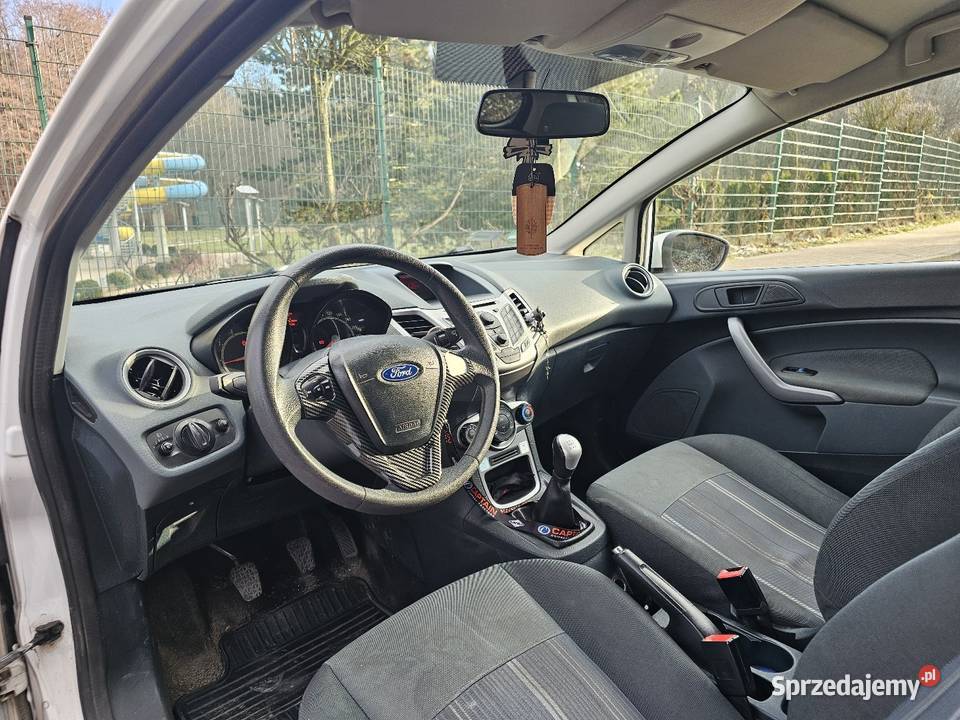 Ford Fiestka MK7 12L Benzyna 82 2009r światła przeciwmgielne Trzebnica