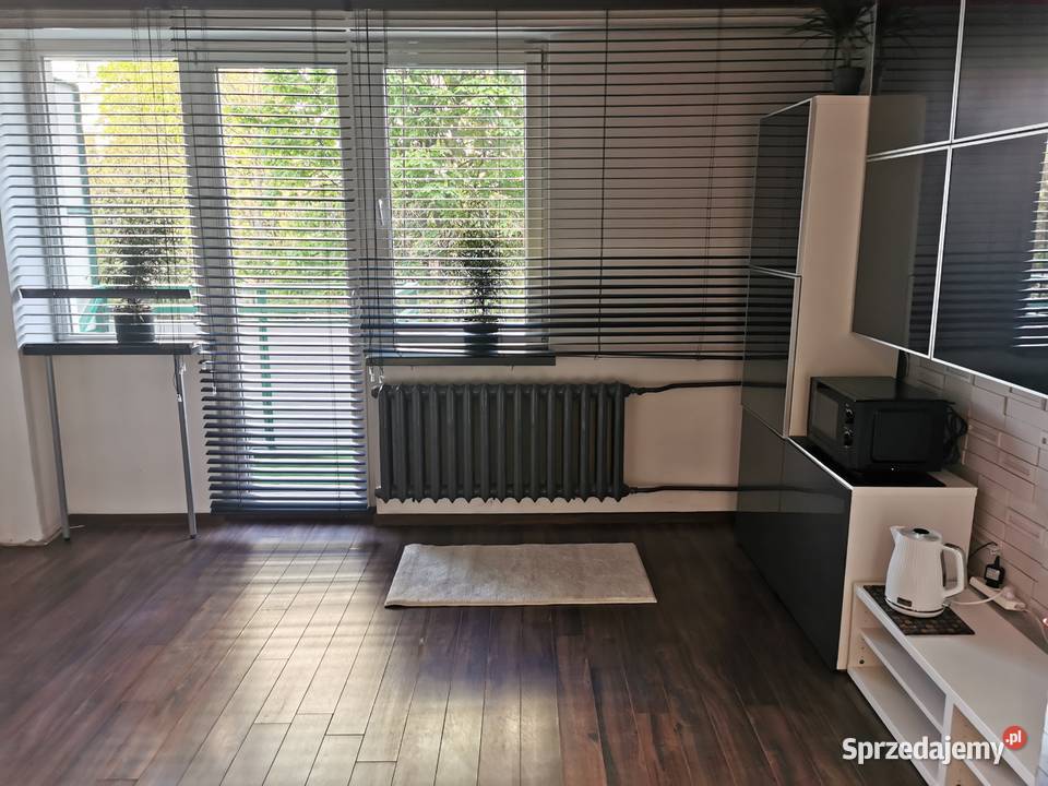 Sprzedam mieszkanie Kawalerka z balkonem winda Warszawa