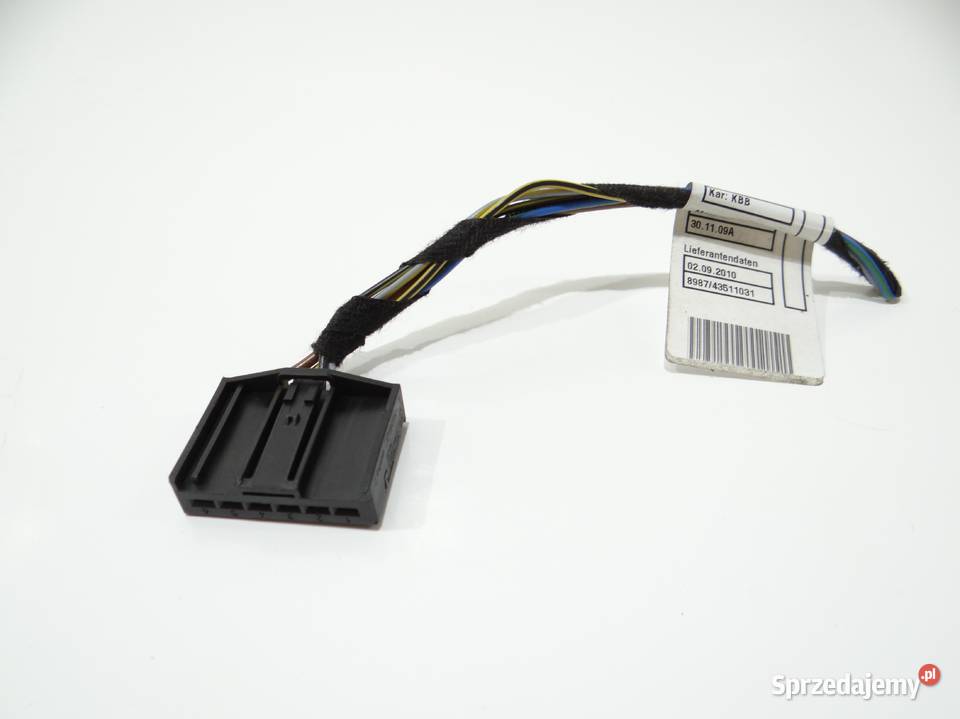 KOSTKA LAMPY TYŁ W BŁOTNIK BMW E91 LCI Strzyżewice