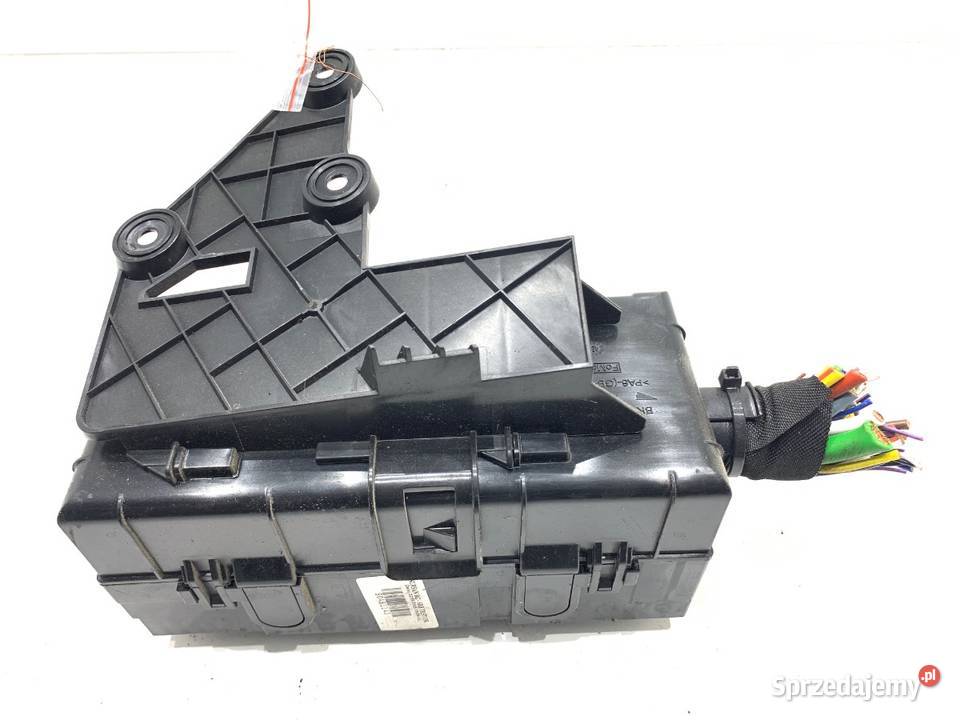 SKRZYNKA BEZPIECZNIKÓW FORD TRANSIT CUSTOM I osobowe