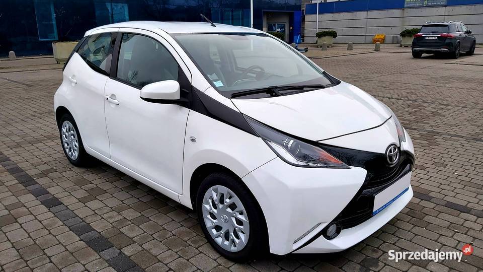 Toyota Aygo II 10i automat historia ASO mazowieckie Warszawa sprzedam