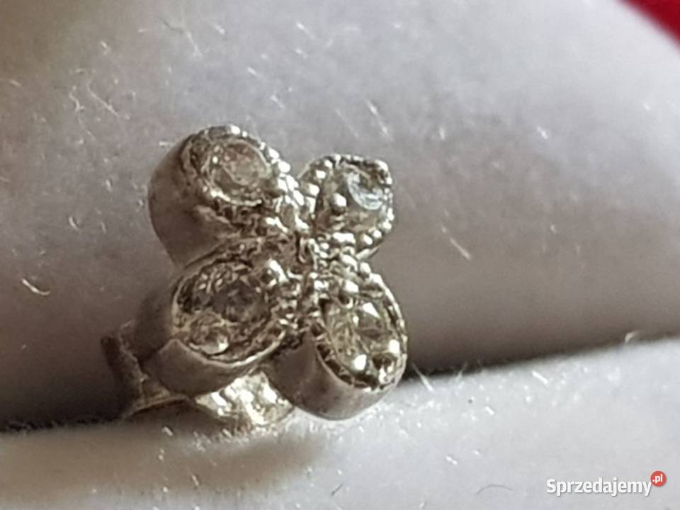 srebrny kolczyk kwiatek kwiatuszek biżuteria Biżuteria dla Pań Kielce