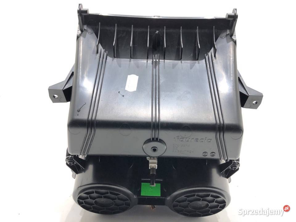 UCHWYT NA NAPOJE BMW F44 6823329 SportowyCoupe Uchwyty fabryczne