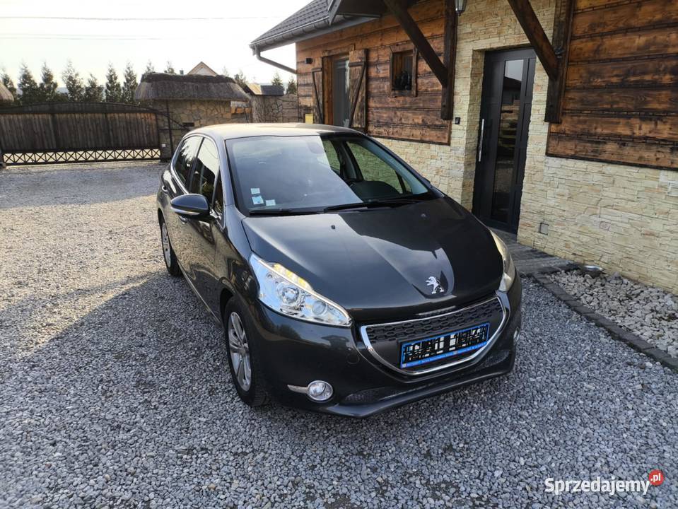 Peugeot 208 12 benzynaKlimatyzacja Dąbrowa Tarnowska