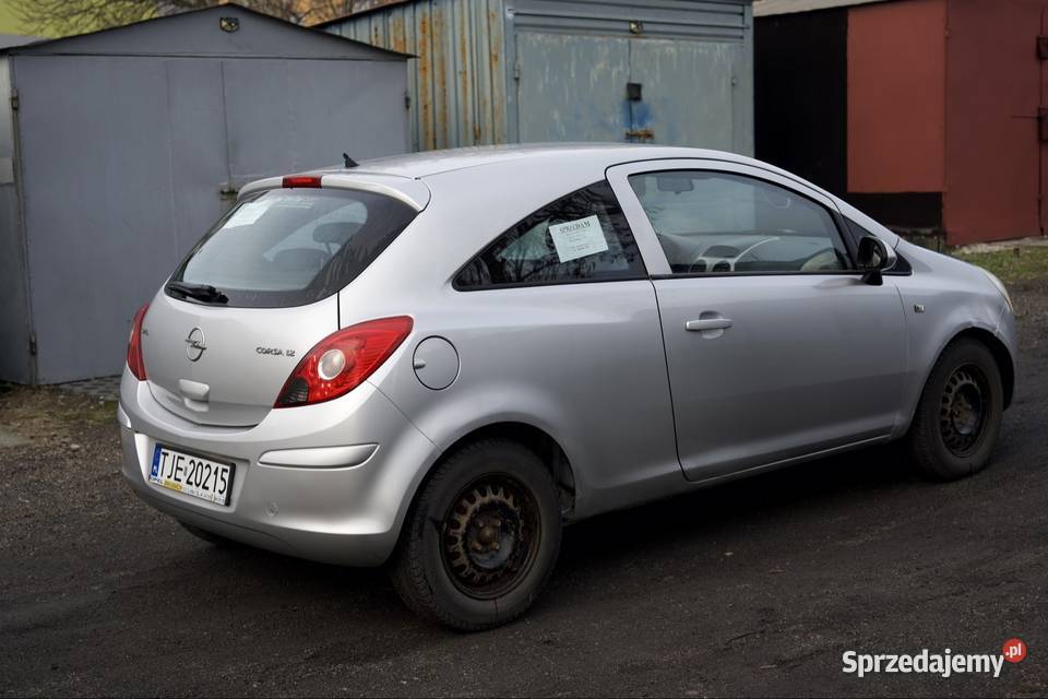 Opel Corsa D 12 2008r