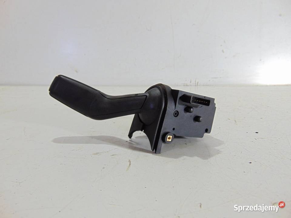 PRZEŁĄCZNIK TEMPOMATU AUDI A6 C6 4E0953521B osobowe