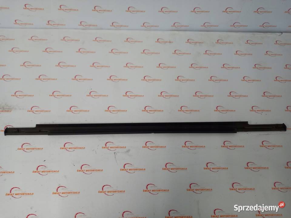 LISTWA ZGARNIAJĄCA PRAWY TYŁ MITSUBISHI świętokrzyskie