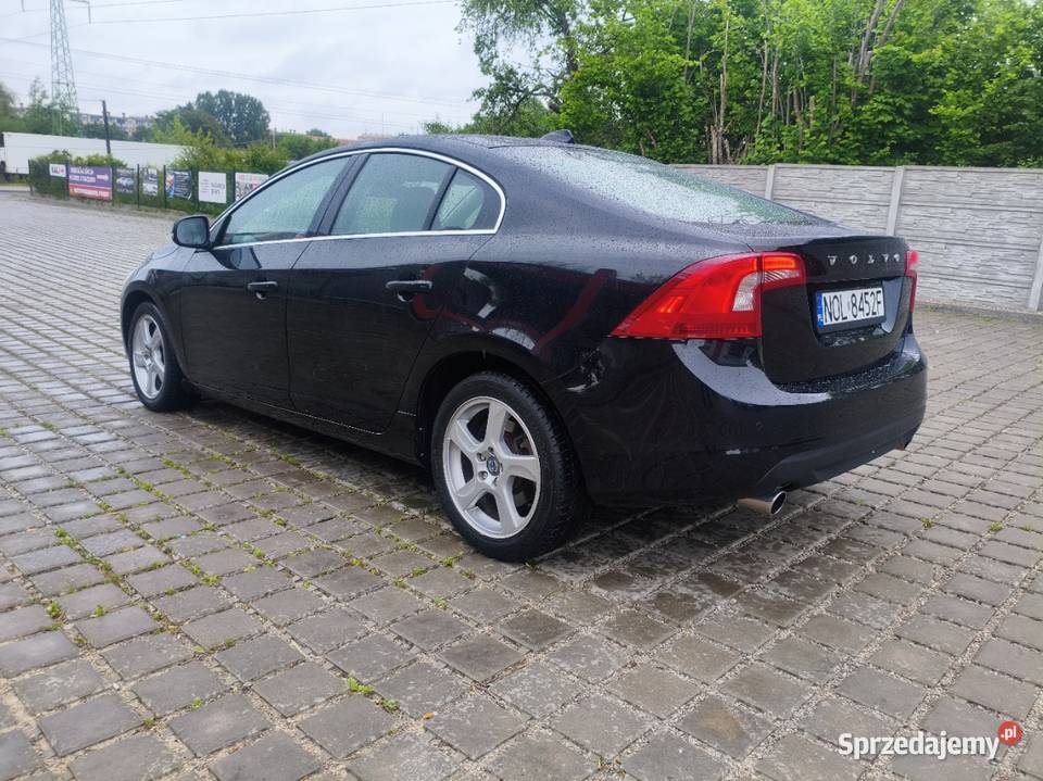 Volvo S60 benzyna pełna historia serwisowa nieuszkodzony