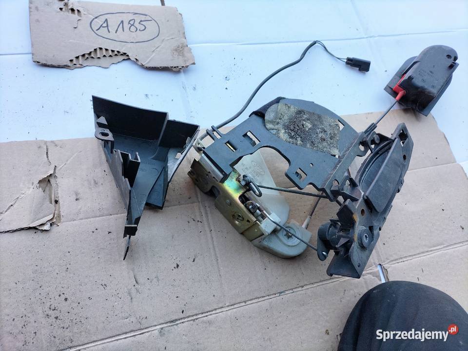 FORD MONDEO MK1 RĄCZKA ZAMEK DRZWI KIEROWCY LEWY lubelskie Kamień-Kolonia