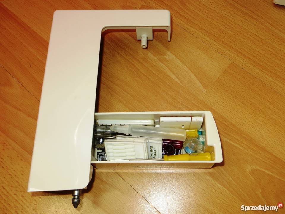 Maszyna do szycia Necchi 559 Pozostałe Wrocław sprzedam