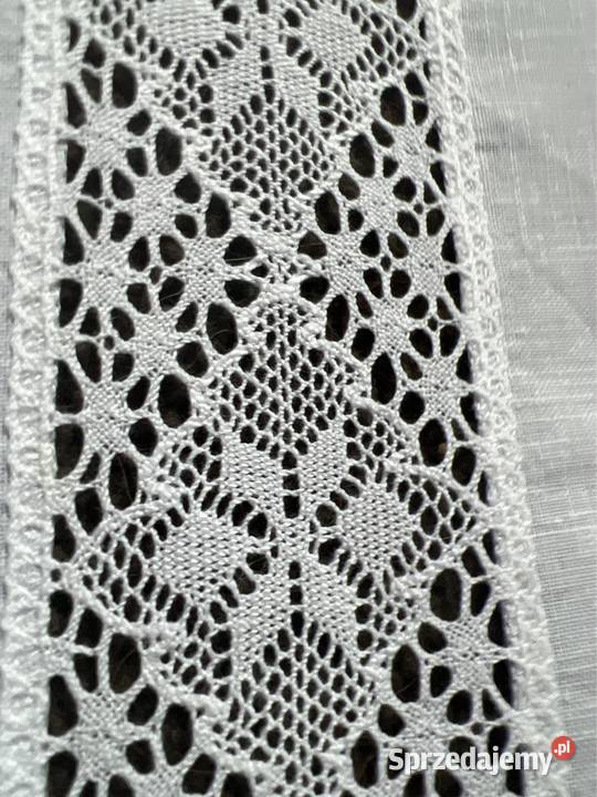 Obrus biały z koronkami rękodzieło Zabrze