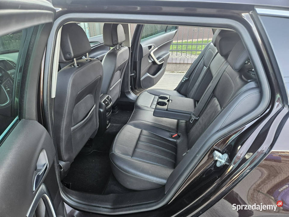 Opel Insignia Opłacona Zadbana Serwisowana Rok produkcji 2011 Kisielice sprzedam