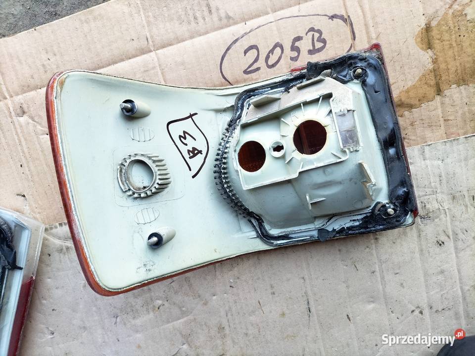 AUDI 80 B3 80B3 LAMPA TYŁ TYLNA PRAWA BŁOTNIK lubelskie Kamień-Kolonia